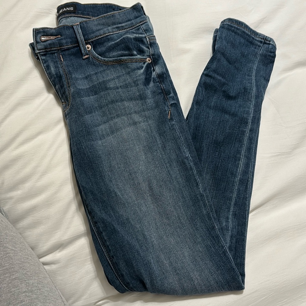 Express jeans. Mid-rise legging. Size 2R
